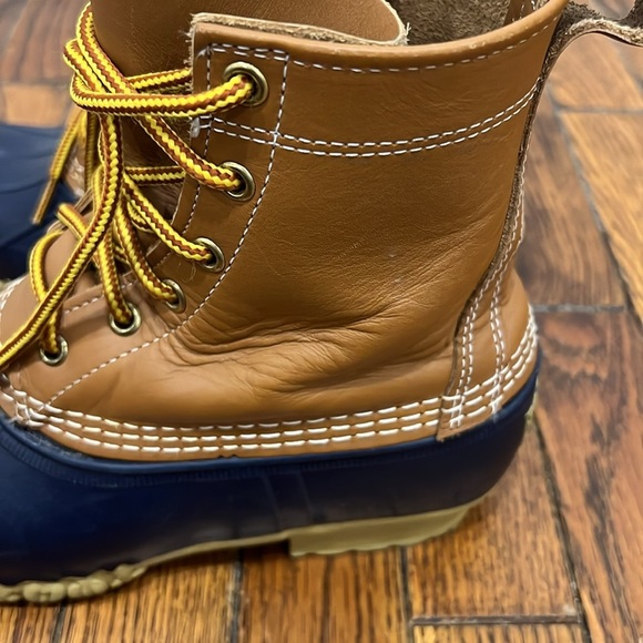 L. L. Bean Women’s Bean Boots 8” (Size D W = 8 Wide) - Picture 7 of 11